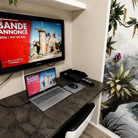 10 Pers, Cinema, Proche Puydufou Apartment