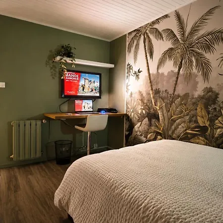 10 Pers, Cinema, Proche Puydufou Apartment *