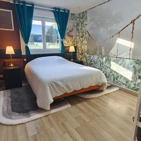 10 Pers, Cinema, Proche Puydufou Apartment