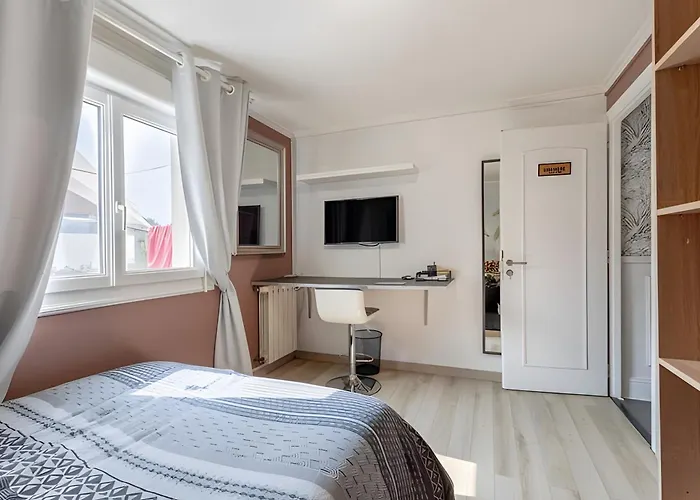 Apartment Rez De Jardin & Salle De Reunion