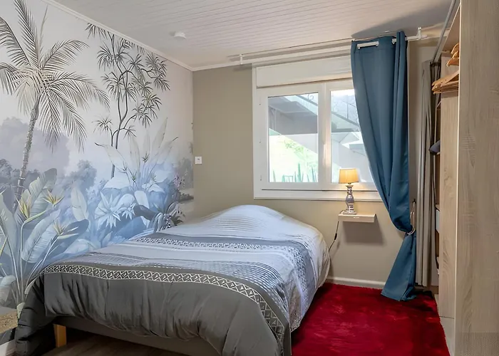 Rez De Jardin & Salle De Reunion Apartment *