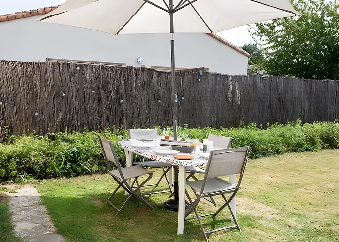 Rez De Jardin & Salle De Reunion