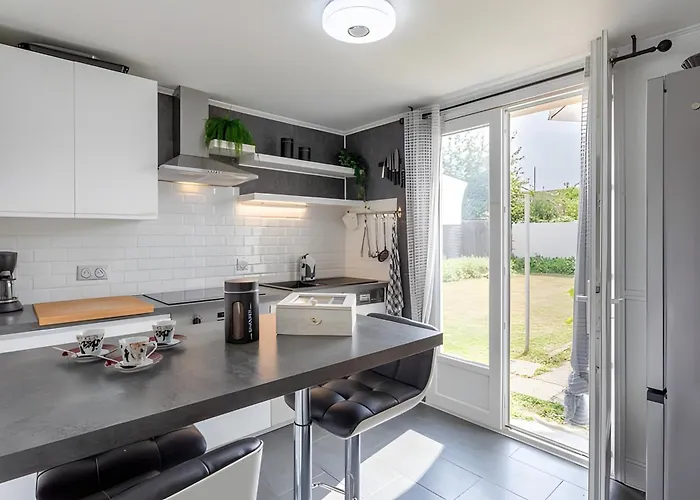 Apartment Rez De Jardin & Salle De Reunion *